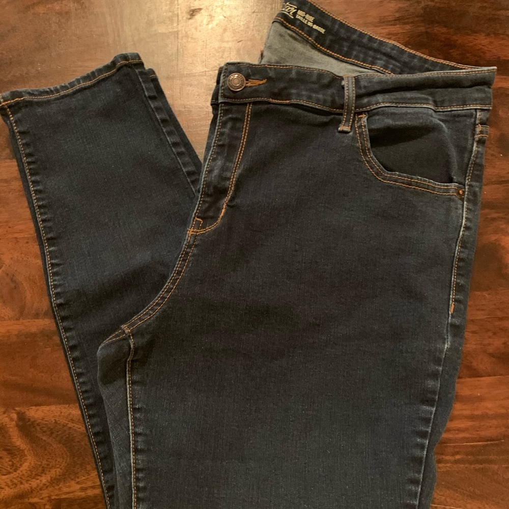 Old Navy Rockstar Mid-Rise Skinny Jeans
